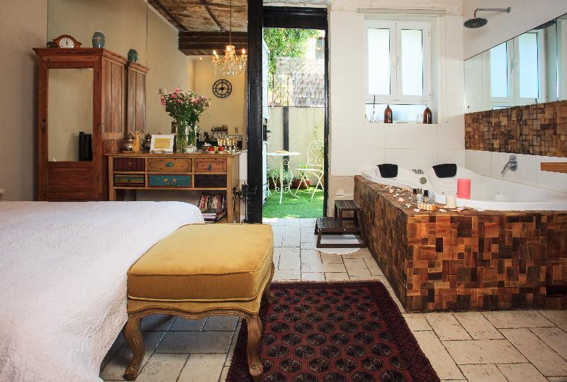 Trieste Neve Tzedek Boutique Suites Tel Aviv Exteriör bild